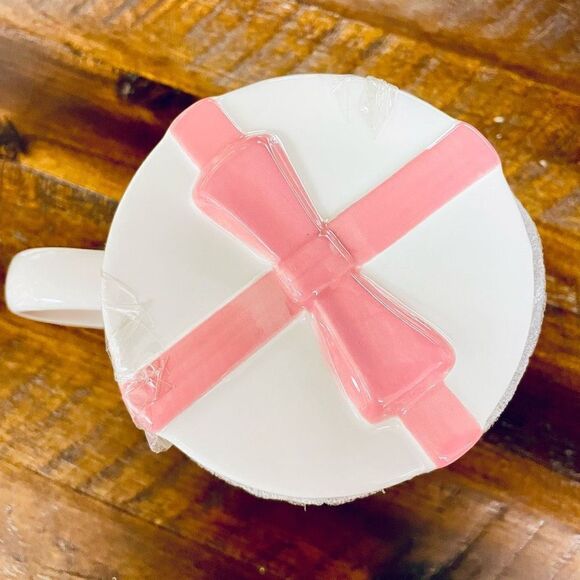 NWT Disney The Aristocats Marie
White Pink Ceramic with pink bow topper lid Mug - Picture 5 of 11